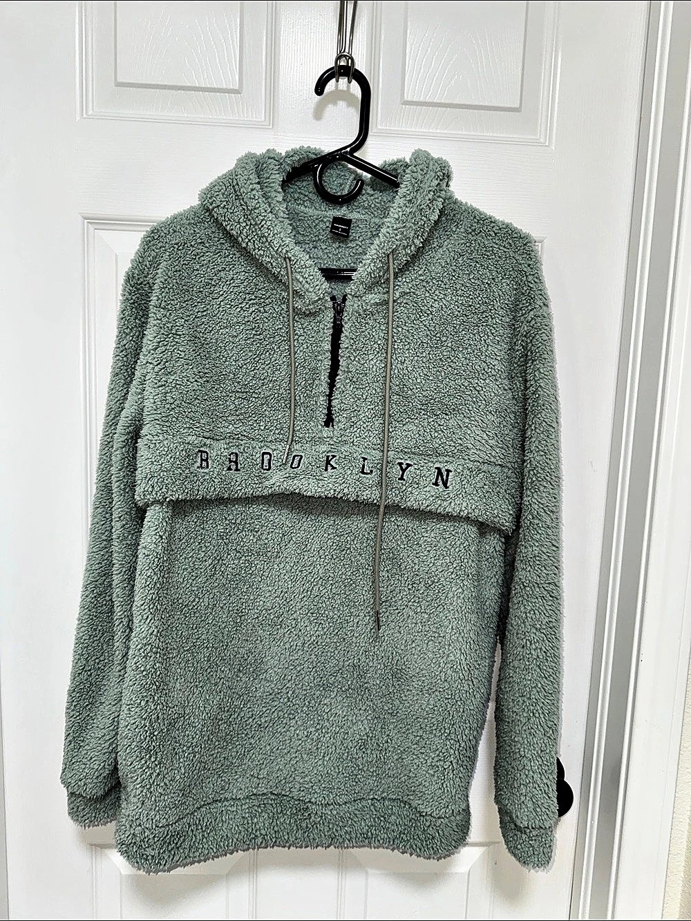 Manfinity Teddy Fleece Hoodie in Green Size Large Like New